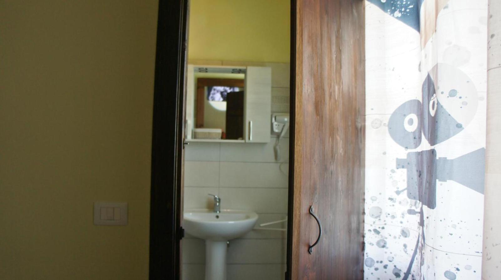 Il Rifugio Pecorella - Pura Smartvegfarmhouse Alvignano Exteriör bild